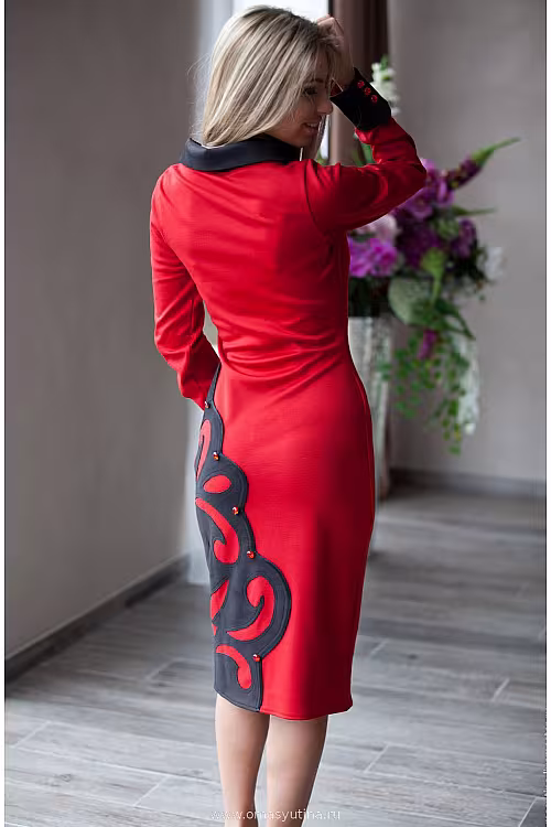 Платье "Художница" red
