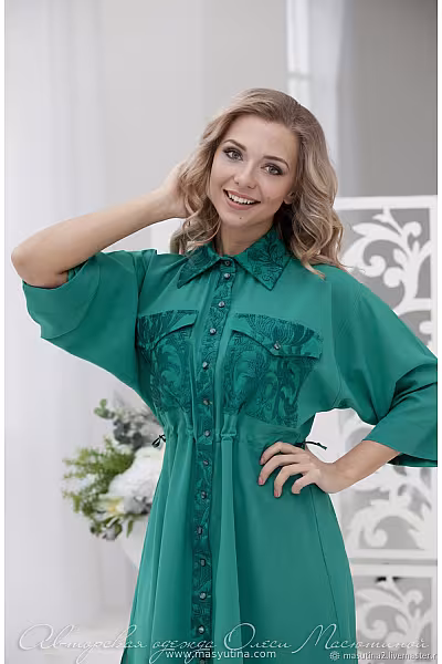 Платья
